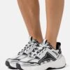 Buffalo Run Jog - Zapatillas - Silver/Black