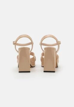 Buffalo Cherry Cross - Sandalias De Tacón - Cream -Buffalo 569151db2e294dada7601c1bf0e068be