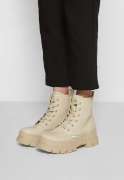 Buffalo Vegan Aspha - Botines Con Cordones - Cream -Buffalo 654aa1864d6f43738daa2707c47c1a7d