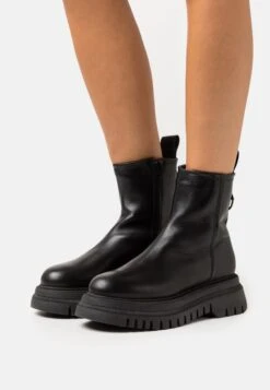 Buffalo Shade Bike - Botines - Black